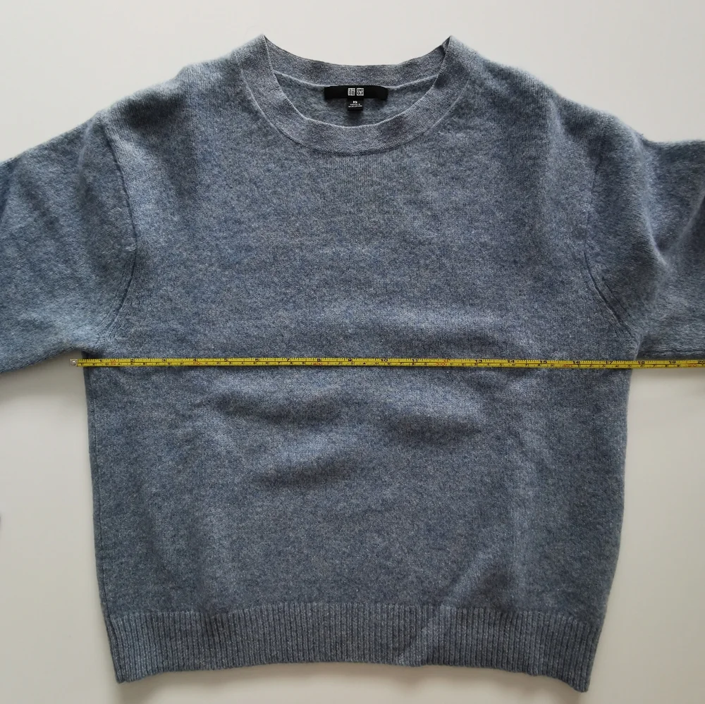 Uniqlo 100% Wool Blue Crew Neck Sweater - Picture 7 of 7